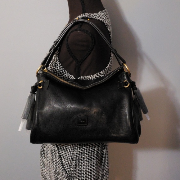*SOLD* Florentine Dooney and Bourke Black Medium - Picture 1 of 8